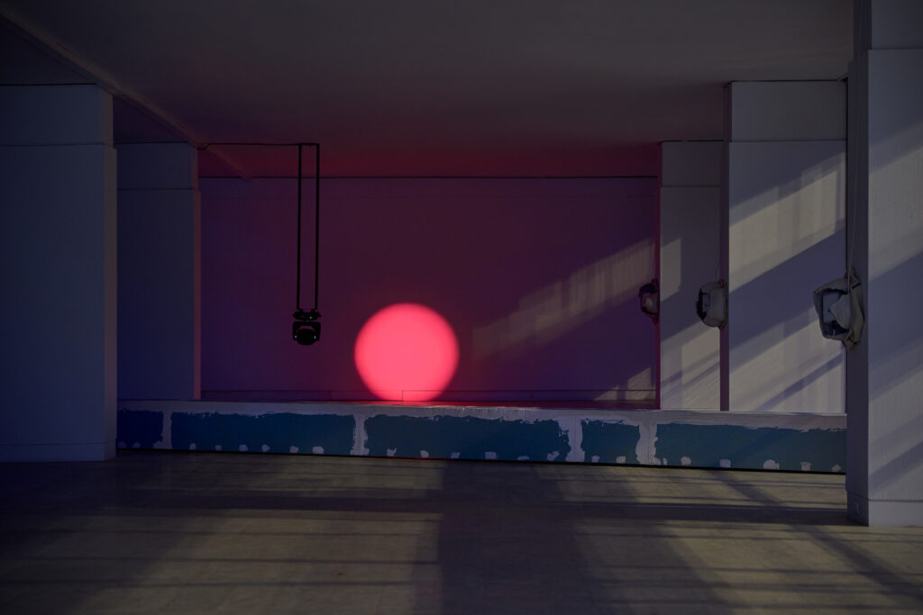 2020 12 EGEAC elisa pone falso sol falsos olhos galeria quadrum ©guillaume vieira 019